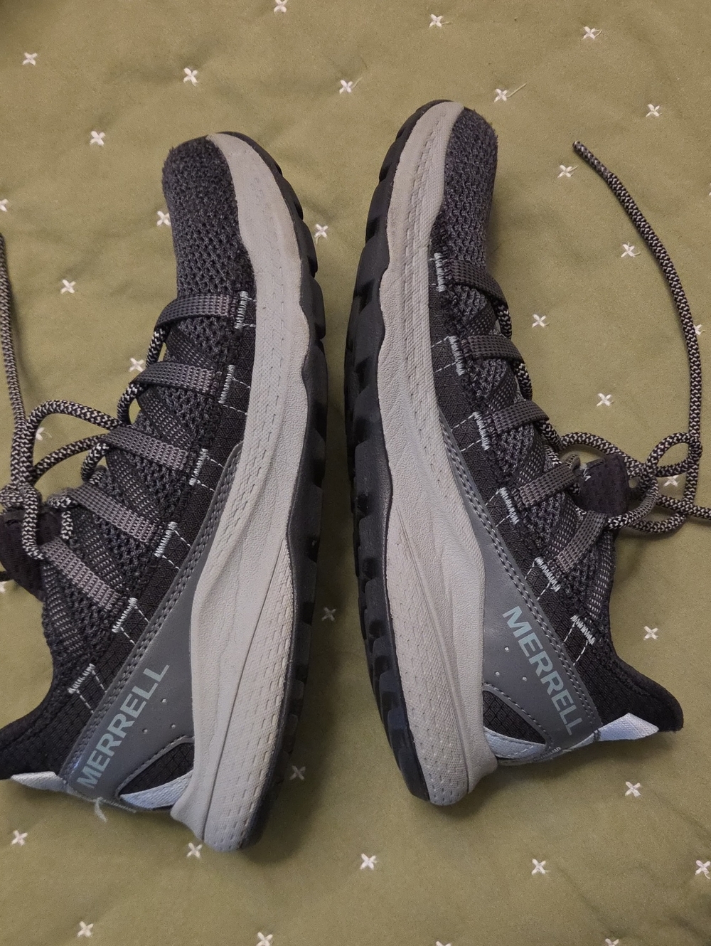 Merrell Womens Black and Gray Quantum Grip Athletic Shoe - Picture 5 of 5